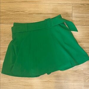 NWT Do + Be Green Skort Skirt Belted L